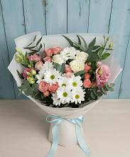 Букет цветов из:  Розы, Лизиантусы и Хризантемы #REPLACE_PRED# Карачаевске