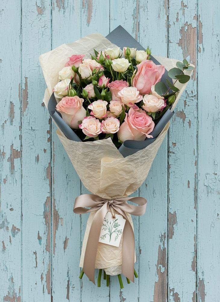 Букет цветов из: Розы в Карачаевске