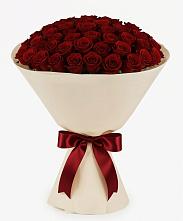 Букет 101 Бордовая роза Блэк Бакарра в Карачаевске