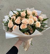 Букет Кремовые розы Латте в Карачаевске