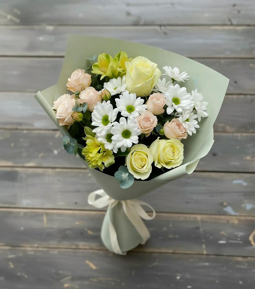 Букет цветов из: Альстромерии, Розы и Хризантемы в Карачаевске