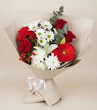 Букет цветов из:  Розы, Хризантемы, Герберы и Лилии в Карачаевске