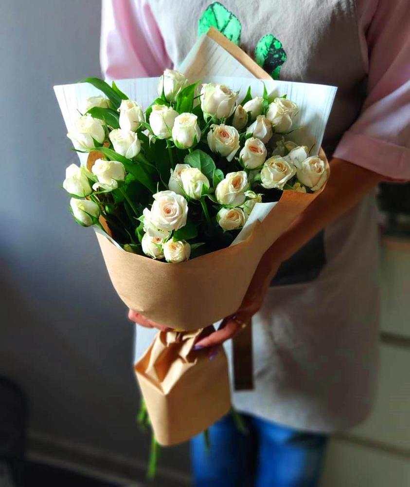 Букет цветов из: Розы в Карачаевске