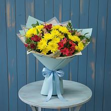 Букет цветов из:  Альстромерии и Хризантемы в Карачаевске