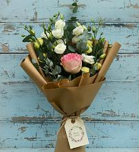 Букет цветов из:  Розы и Лизиантусы #REPLACE_PRED# Карачаевске